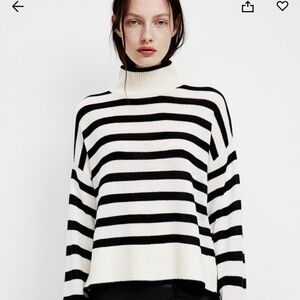 H&M Divided Ladies Striped Knit Mock Turtleneck Sweater SZ S Black & Cream NWOTs